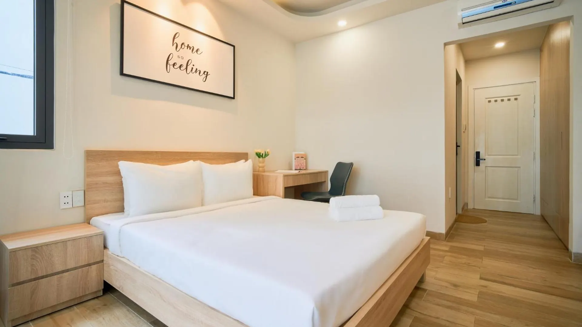 S Lux Apartment Central Near Beach Nha Trang