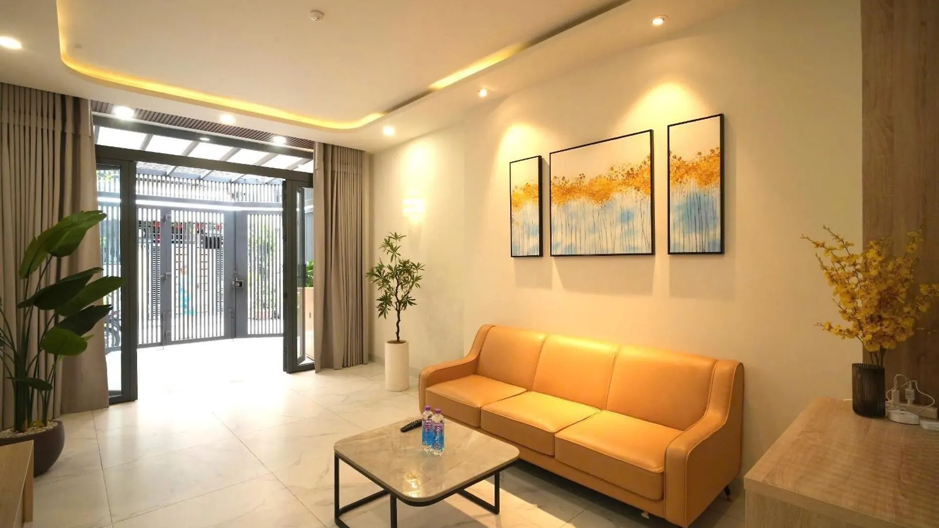 S Lux Apartment Central Near Beach Nha Trang
